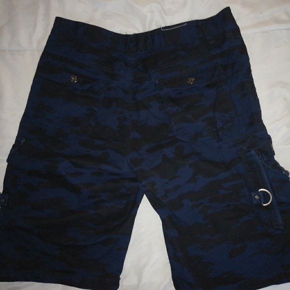 Men camouflage cargo shorts - Picture 2 of 6